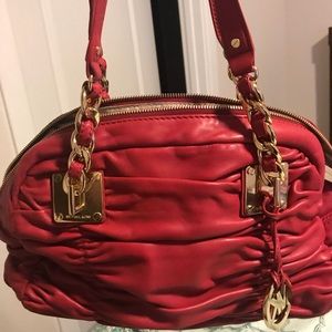 MICHAEL Micheal Kors ruched leather purse.